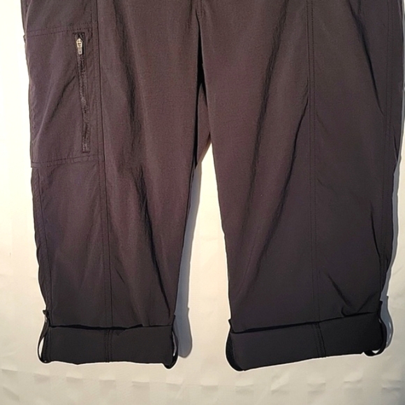 ROYAL ROBBINS Woman's Standard Fit Black Roll up Snap Capris, Size: 14 - Picture 8 of 13